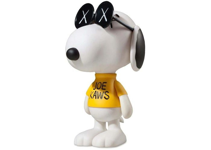 KAWS × PEANUTS スヌーピー